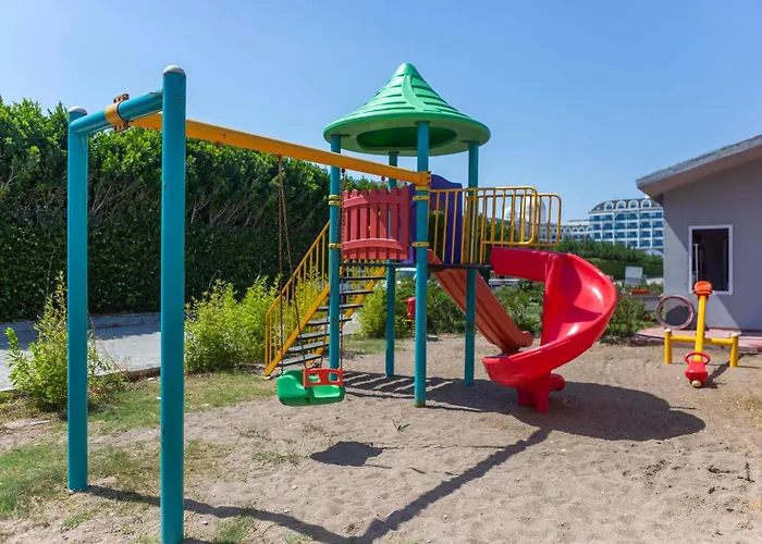 Palmora Lara 4* Aksu (Antalya)