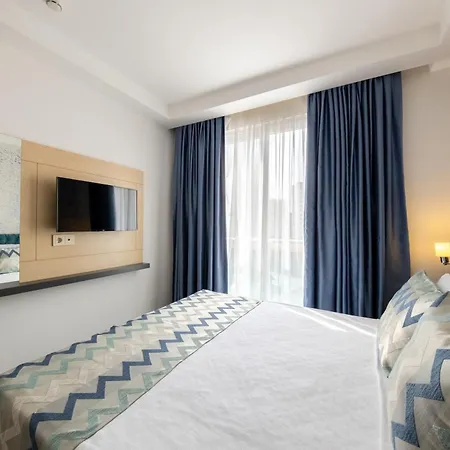 Palmora Lara Hotel